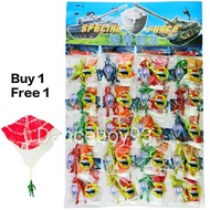 (Buy 1 free 1)Mainan askar/Payung Terjun/Hand Throwing Mini Soldier Fly Parachute Funny Toy Kids Out
