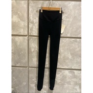 F127 HQ fleece-lined tights