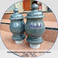 Sepasang Maeaan/nisan/patok makam bulat batu marmer hitam