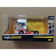 Maisto Design Mercedes-Benz / Mercedes Benz Actros (Toyo Tires Livery) 1/64 - 1:64