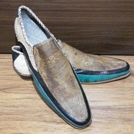 Kasut kulit biawak & ular