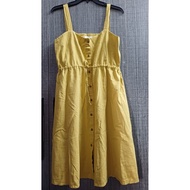 Large strap dress in raw Linen fabric with tag korea. from loose with straps at the waist. Bust 92, 