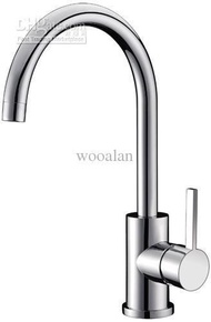 Luxury Kitchen Faucet Chrome Finish Sink Tap 03981