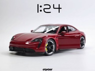 Porsche Taycan Turbo S Red 1:24 (Welly)