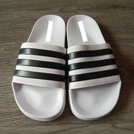 (KB5) Sandals 4d1 d45 GZ5921