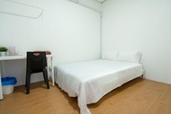 Rumah 12 m² dengan 2 bilik tidur dan 1 bilik mandi peribadi di Kota Damansara (Aimelia guest house b