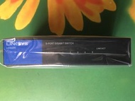 全新 LINKSYS LGS105 (1st) 5-port Unmanaged GIGA Switch 乙太網路5埠商用交換器