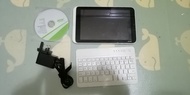 Acer Iconia W3 平板，連無線鍵盤 ，(電池充不了）