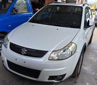 售,Suzuki,鈴木,Sx4,5門掀背車,原鈑件,超低里程,白色,免用鑰匙啟動,省油,省稅金,超便宜跨界休旅車,代步車