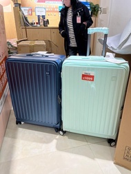 ELLE行李箱兩個，29"藍色x1，29"淺綠色x1，100%全新，包送到你屋企樓下