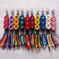 GANTUNGAN Daisy Flower Keychain Stacked Three/s Daisy Flower Keychain Macrame Keychain/ Macrame Keyc