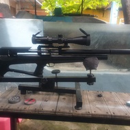 GREYHOUND P35 second like new