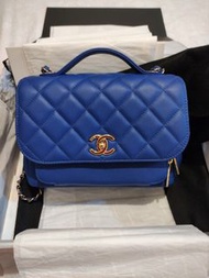 Chanel business affinity medium blue 彩藍色business affinity