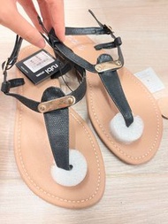 全新 Cotton On Rubi 黑色帶涼鞋 (size 38 black striped sandals)
