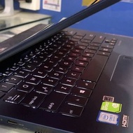 ASUS  U4100 I5-8250U 8G 128G-SSD NA MX 150 2G 15.6" 1920x1080  超級本 95% NEW