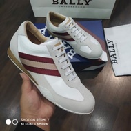 Jual sepatu snekears Bally putih Murah