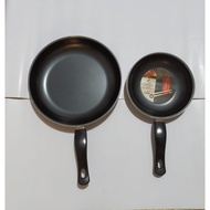 READY STOK Teflon Set 2 Pcs Fry Pan Set 18 cm dan 25 cm / Gratis Packing Dus dan Bubble Wrap / Teplo