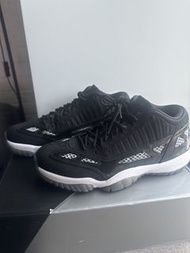 AJ11 Jordan 11 ie - Low Black White Grey