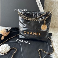 【配件：包裝盒、防塵袋、說明書 💕】Chanel 23b 22bag mini 黑金 黑色 金扣 牛皮 手提 斜挎 單肩