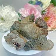 四季彩 幽靈水晶 粉紫白橘綠黃紅多色 花幽靈 能量 原礦石 綠幽靈