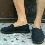 Toms All Black Shoes