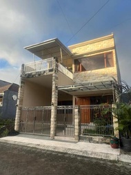Villa Akasia Batu