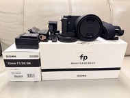 SIGMA fp 相機連35mm F2 DG DN 鏡頭套裝