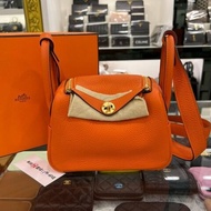東區正精品㊣HERMES MINI LINDY 20cm 愛馬仕火焰橘色全皮金釦手提包斜背包迷你兩用包 Z刻 RZ6538