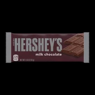 Hershey's chocolate bar assorted flavour Hershey's almond chocolate bar milk chocolate dark chocolate snacks tidbits wholesaler bulk purchase sweets candy wholesaler trick or treat Halloween sweets