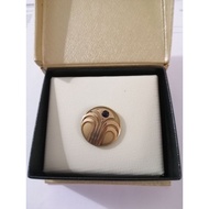 Nuskin Collection Pin