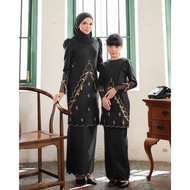 [READY STOCK] HIJABISTAHUB KLASIK RAYA 2023 BAJU KURUNG RAYA X IMAN TROYE TEJA KURUNG RAYA TERKINI L