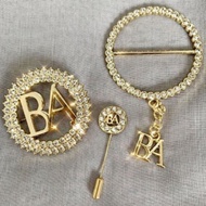 HIGH QUALITY EXCLUSIVE DIAMOND BROOCH BELLA AMMARA 🔥 BAWAL CHAIN 🔥 BAWAL PIN 🔥 GOLD COLOUR METAL SHA