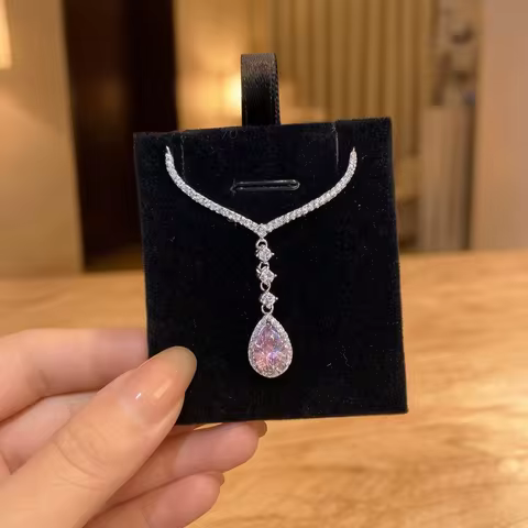 18K white gold and platinum PT950V type necklace pendant pink diamond radiant cut moissanite pendant