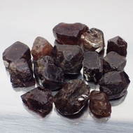 พลอย ก้อน เซอร์คอน เพทาย ดิบ ธรรมชาติ ( Natural Zircon ) หนักรวม 50 กะรัต