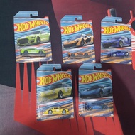 hot Wheels Racing circuit ford mclaren acura porsche koenigsegg