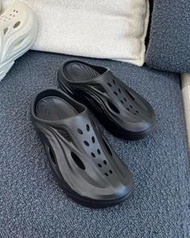 💎鑽石誠信賣家💎 HOKA ONE ONE 防滑包頭拖鞋