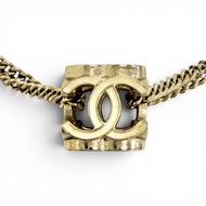 全新 △CHANEL A22K CC logo Coco Mark 立方體項鍊頸鍊配件 金色 義大利製造 女士 附盒子 強烈推薦◎