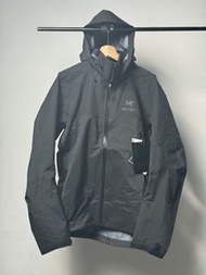 Arc'teryx Beta AR Men's Jacket | Waterproof, Windproof Gore-Tex Pro Shell Men's Winter Jacket with H