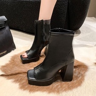 【ready stock】Dance slim breathable Doc Martens women's English style high heel boots Roman cool boot