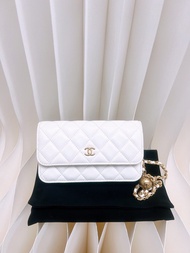 (尖沙咀門市💖) Chanel phone pouch/ mini woc wallet on chain 白色金球