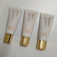 100% Authentic Hourglass Veil Hydrating Skin Tint 35ml (Expiration)