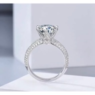 Solitaire Diamond Ring (2ct)
