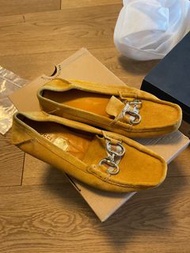 Gucci women loafer sz 37