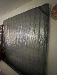 全新 King size 床褥 硬 床墊Brand New hard mattress $300