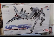 Bandai VF-25F Messiah Valkyrie 模型