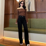 MOTTOM - WOVEN High Rise Straight Leg Jeans (Signature Color)