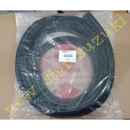 Apv Arena trunk door rubber