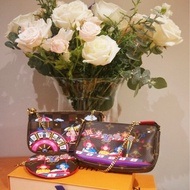 98新❤️LV 路易威登Louis Vuitton 聖誕限量小麻將 超可愛的塗鴉印花