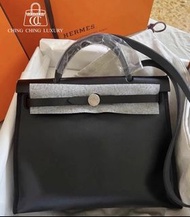 Hold🌈Hermes🧡Herbag 31🧡黑色銀扣防水布🌈全新閑置🌈Stamp K🌟有盒🧡原貼膜在🌟herbag31🌟herbag🌟愛馬仕🌟 
