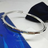 999 Solid Silver Bangle. 999足银竹节手镯